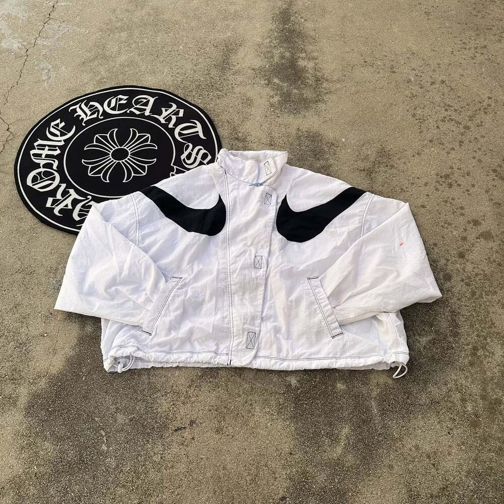 Nike Swoosh Repel Windbreaker Jacket Size S White